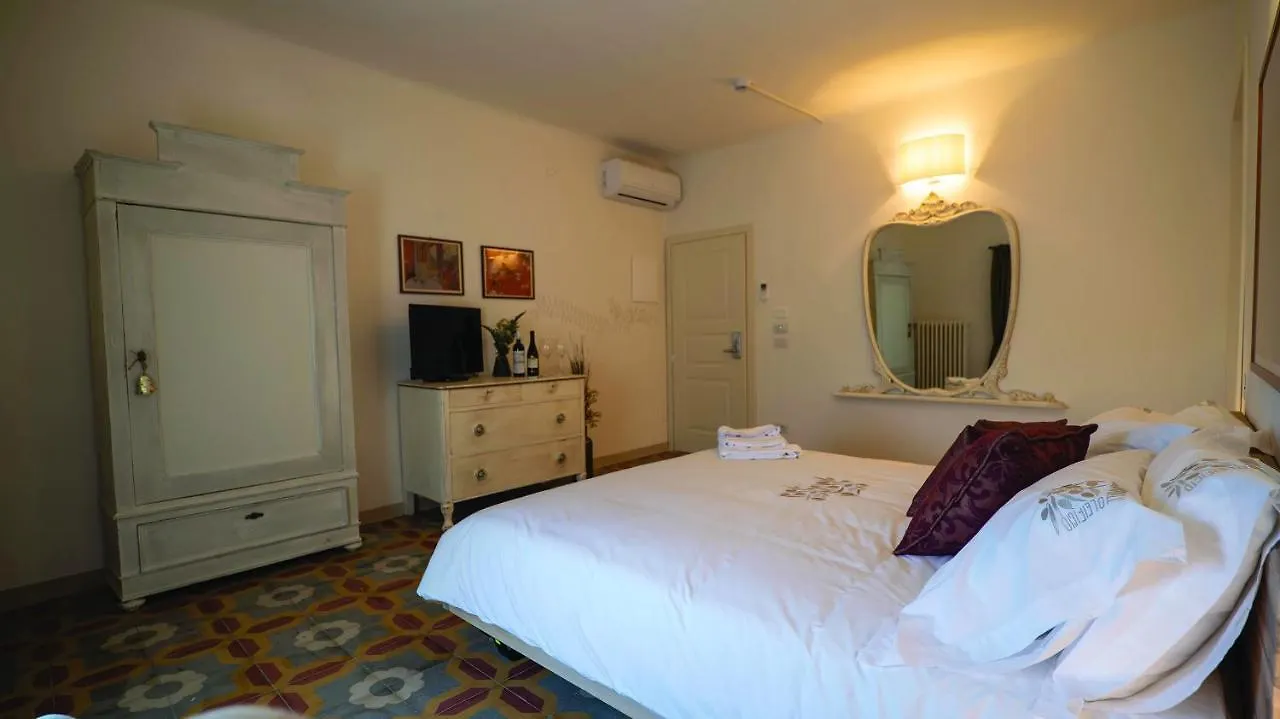 Locanda Dell'Oleificio Mezzane di Sotto 0*,  Italy
